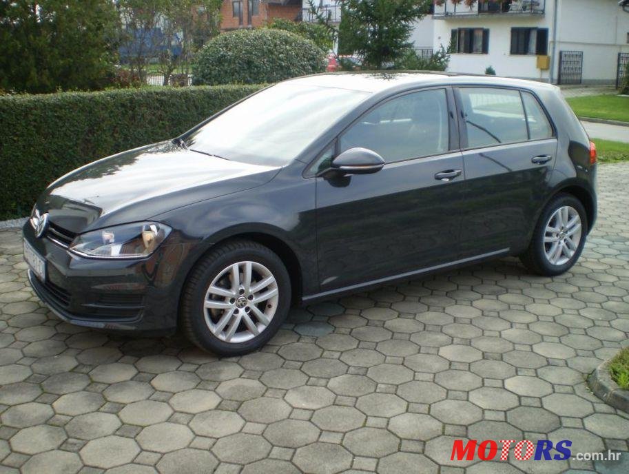 2013' Volkswagen Golf VII 1,6 Tdi Bmt photo #3