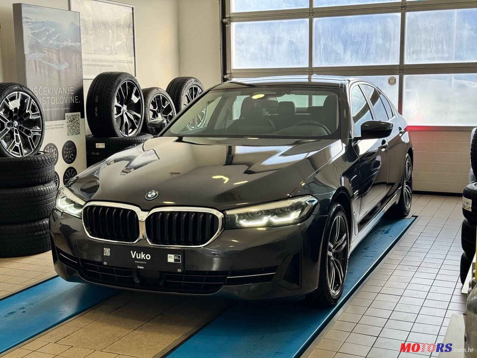 2022' BMW Serija 5 530E photo #3