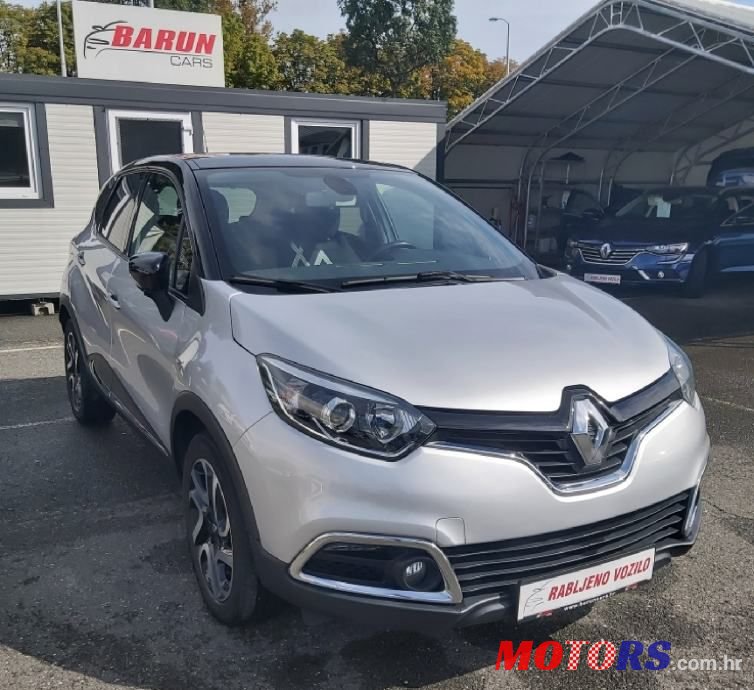 2016' Renault Captur photo #1
