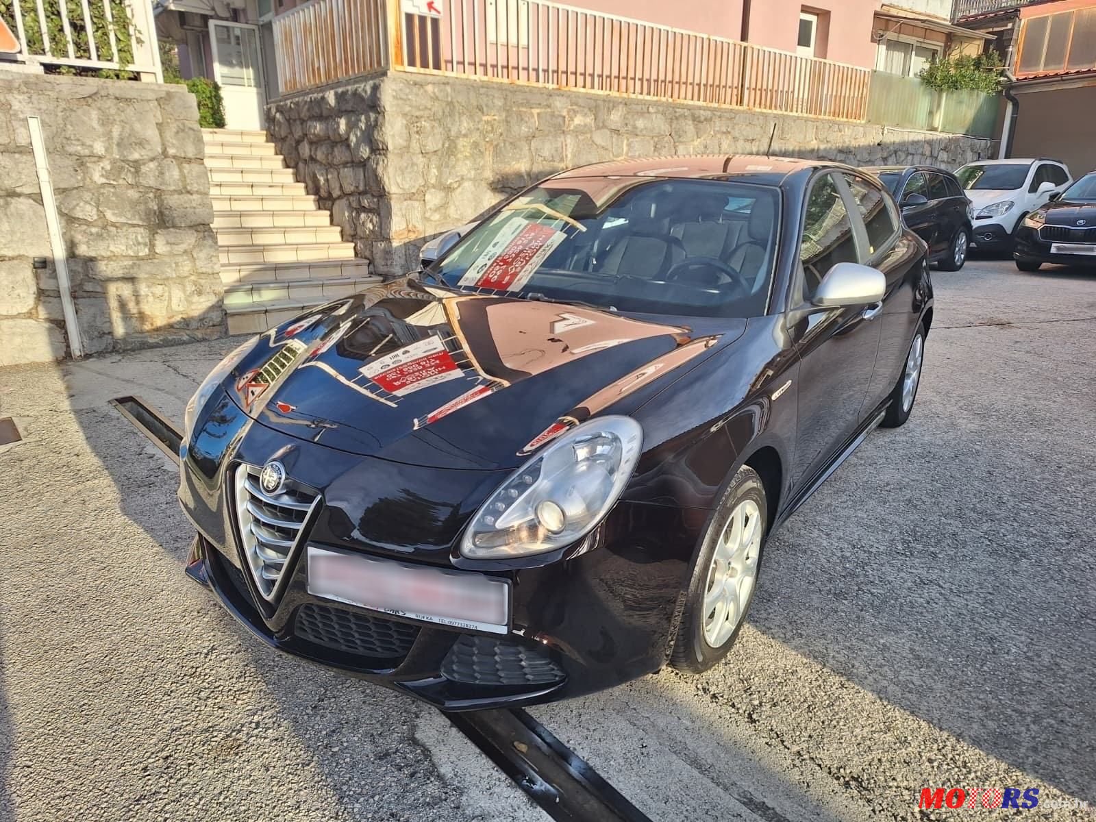 2011' Alfa Romeo Giulietta 1,6 photo #2