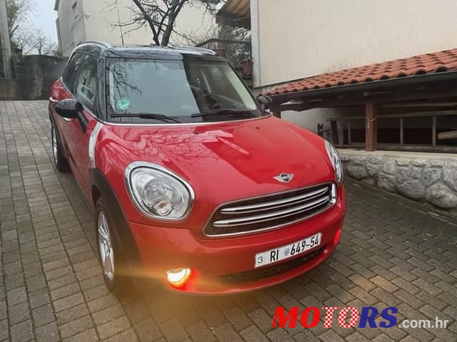 2015' MINI Countryman Cooper D photo #2