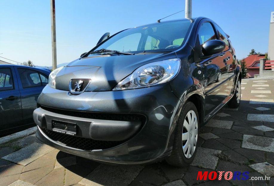 2007' Peugeot 107 1,0 photo #1
