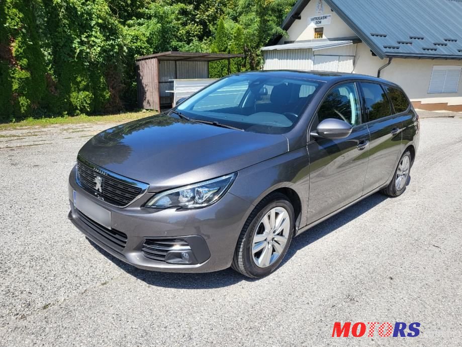 2018' Peugeot 308 Sw photo #1