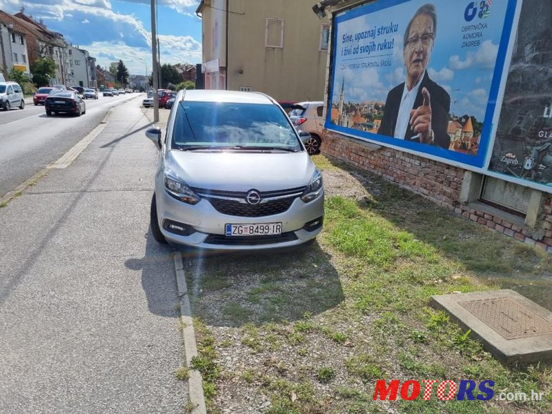 2017' Opel Zafira 1.6 Cdti photo #2