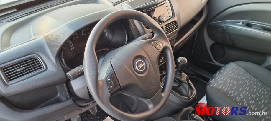 2018' Opel Combo 1.3 Cdti photo #3