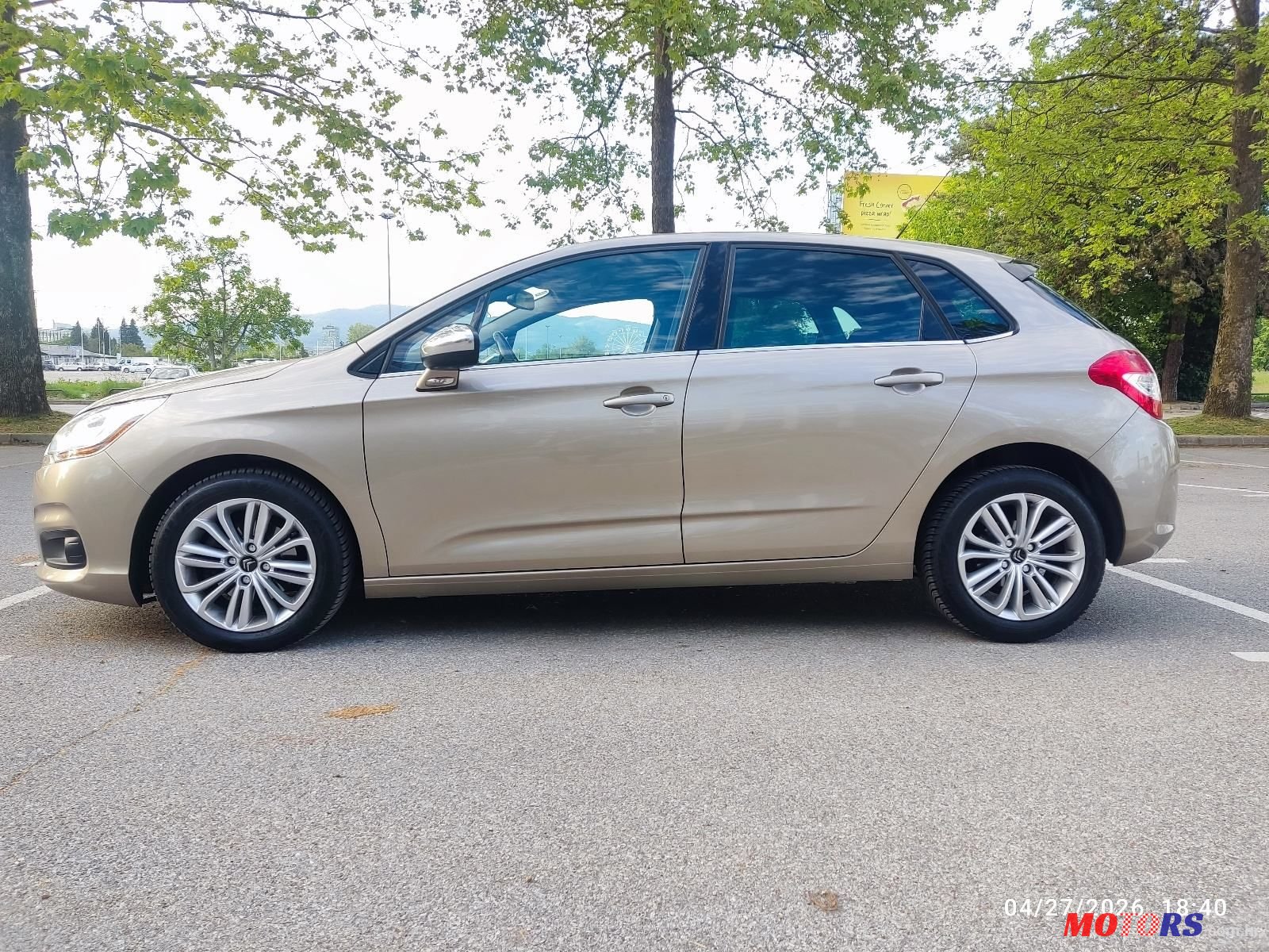 2014' Citroen C4 1,6 E-Hdi photo #3