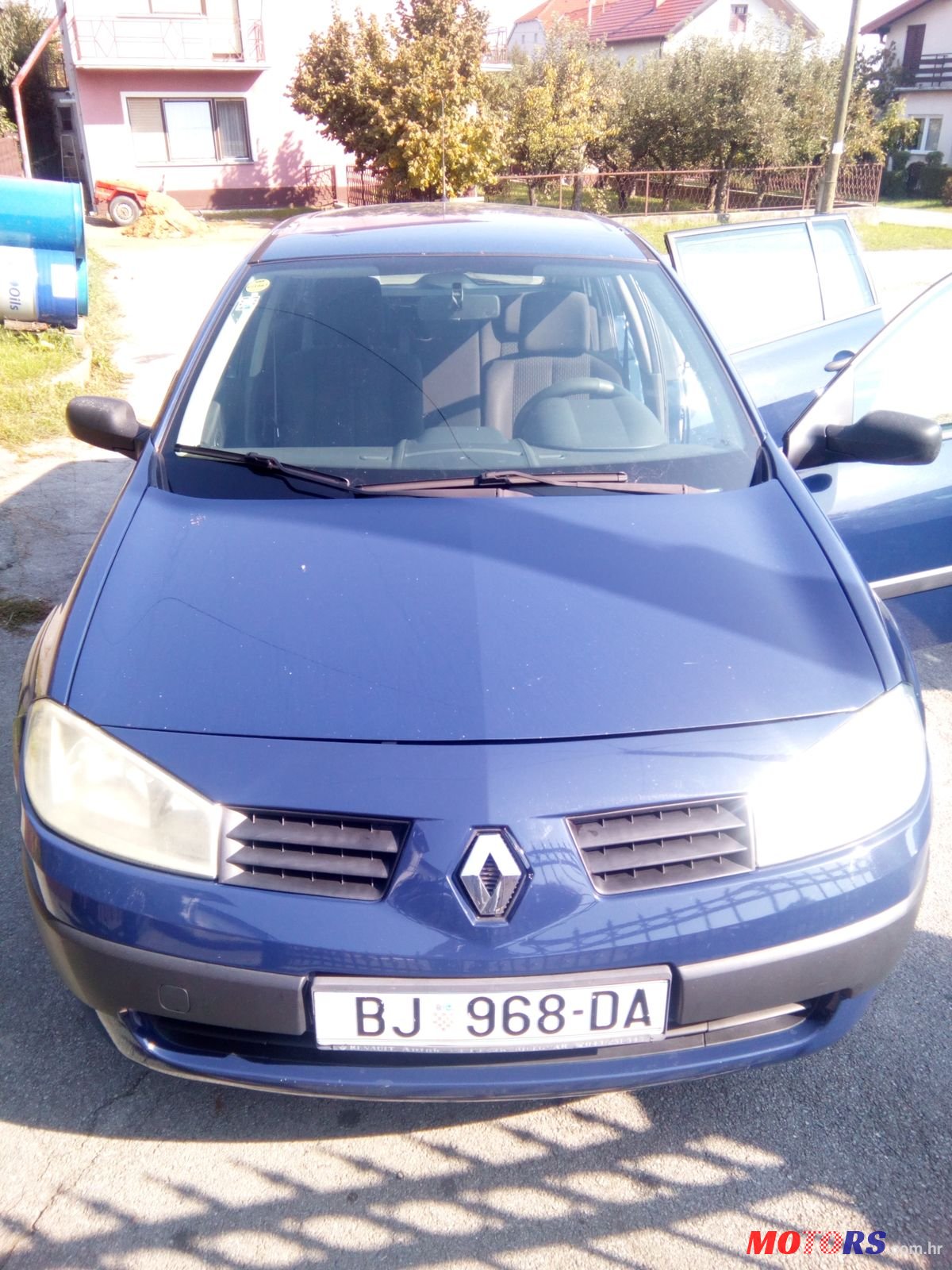 2004' Renault Megane photo #1