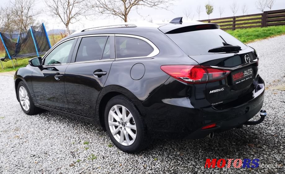 2013' Mazda 6 Sport Combi photo #4