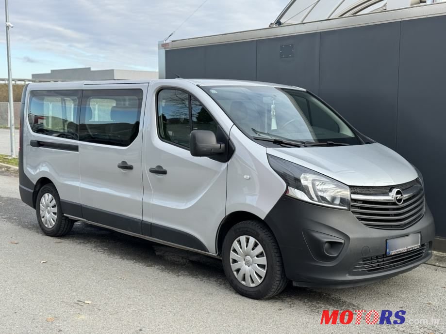 2017' Opel Vivaro photo #2