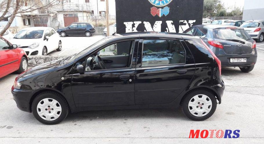 2002' Fiat Punto 1,2 photo #1