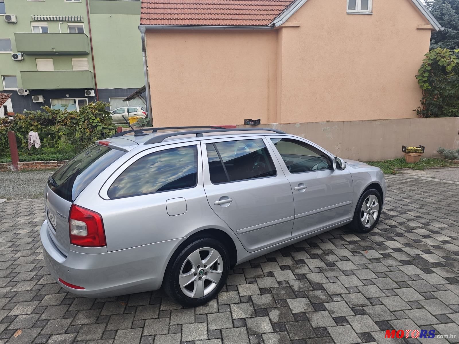 2013' Skoda Octavia Combi photo #4