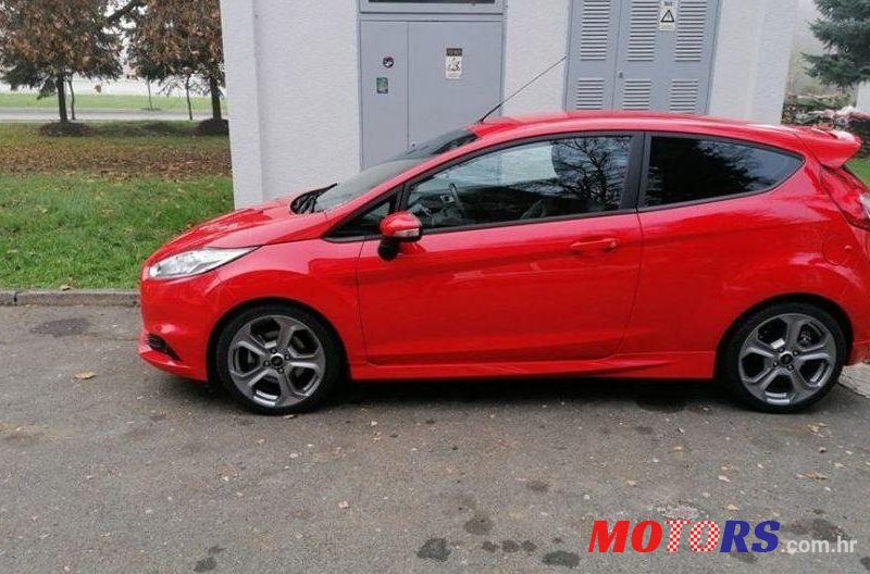 2017' Ford Fiesta photo #1