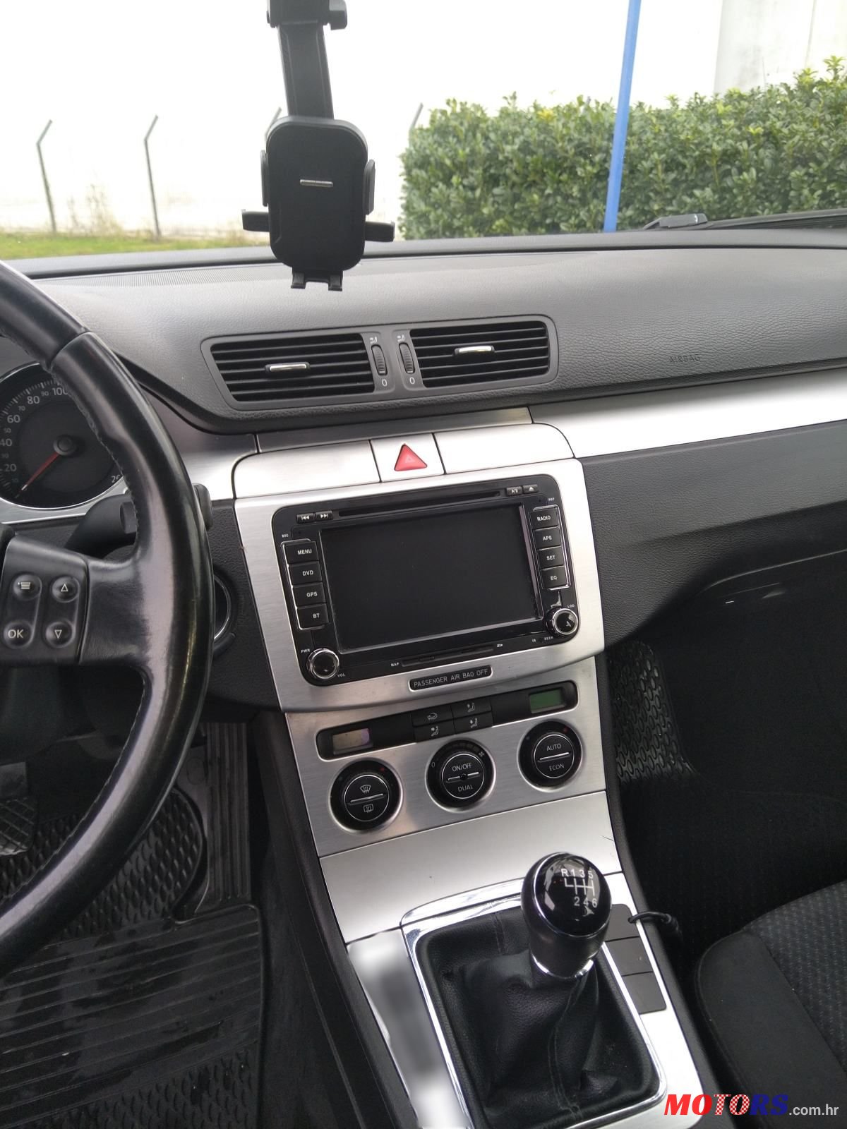 2006' Volkswagen Passat Variant photo #4