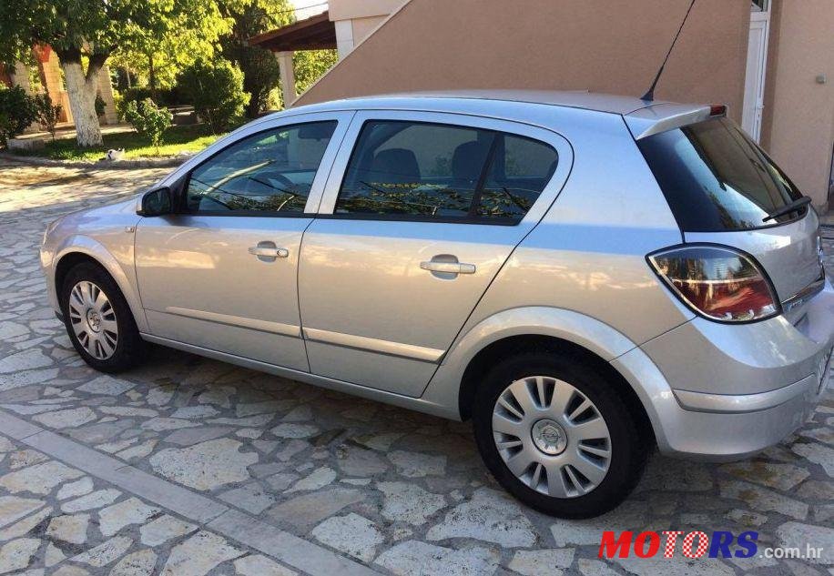 2008' Opel Astra 1,4 photo #1