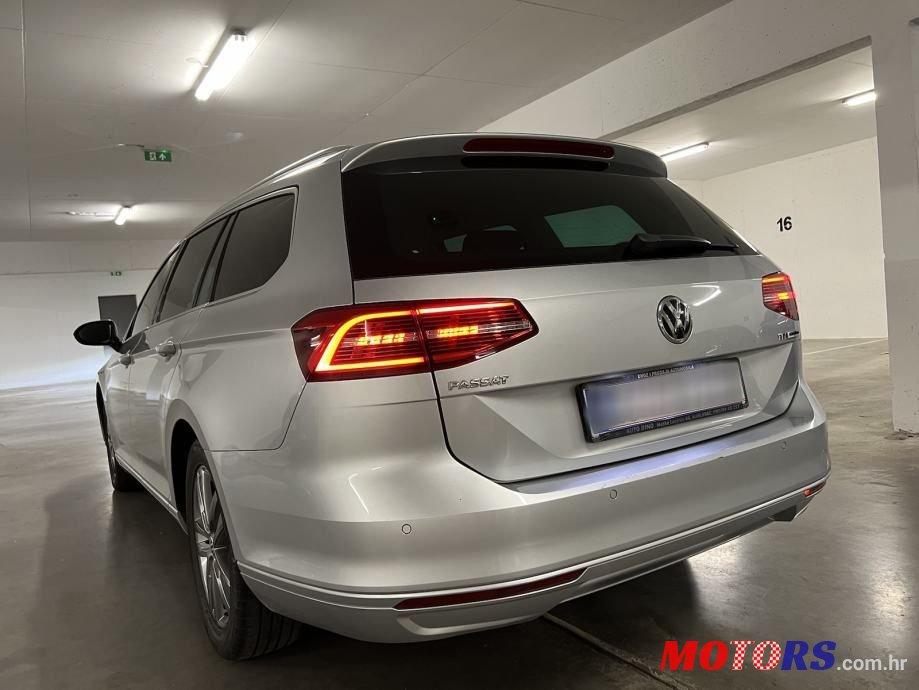 2016' Volkswagen Passat Variant photo #4