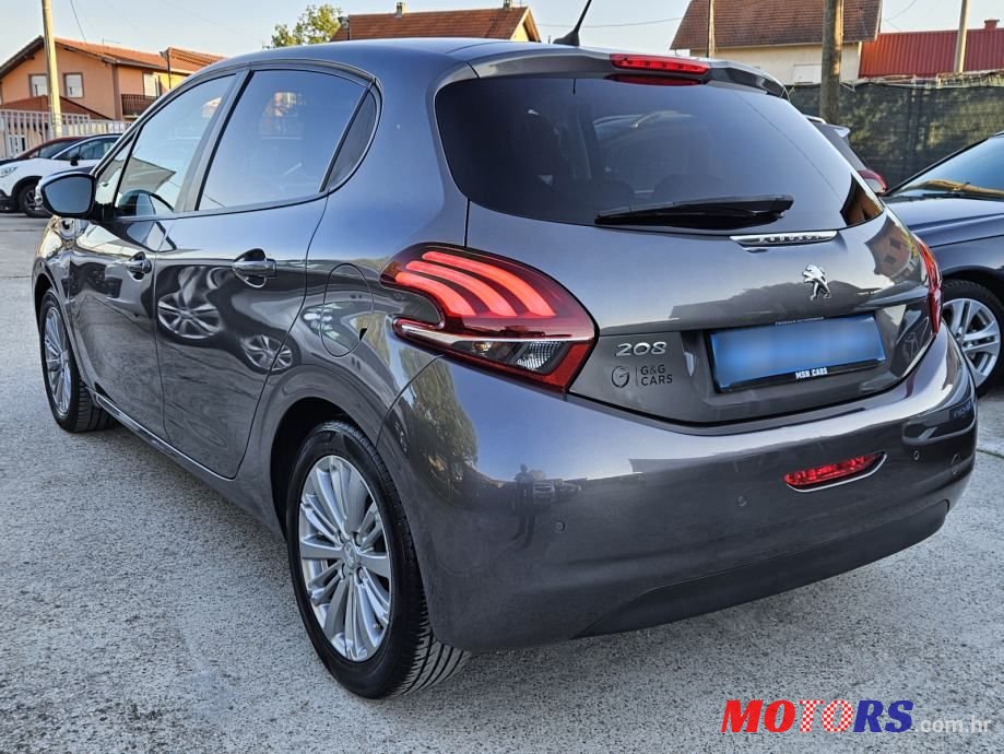 2018' Peugeot 208 1,2 Puretech photo #3