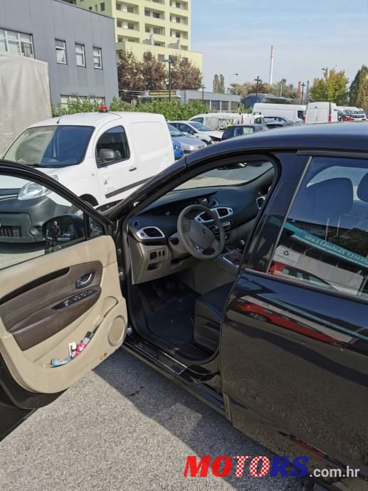 2009' Renault Scenic 1,9 Dci photo #3
