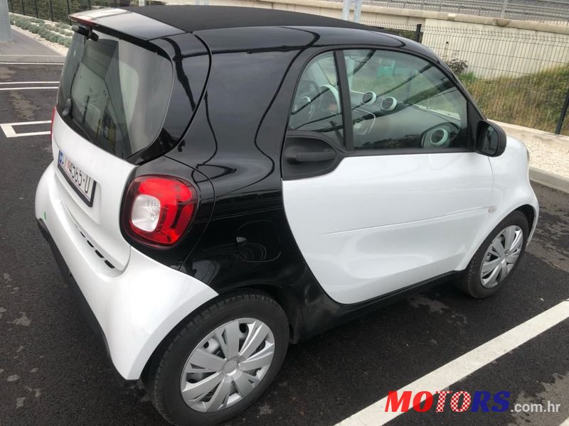 2017' Smart Fortwo 1.0 photo #6