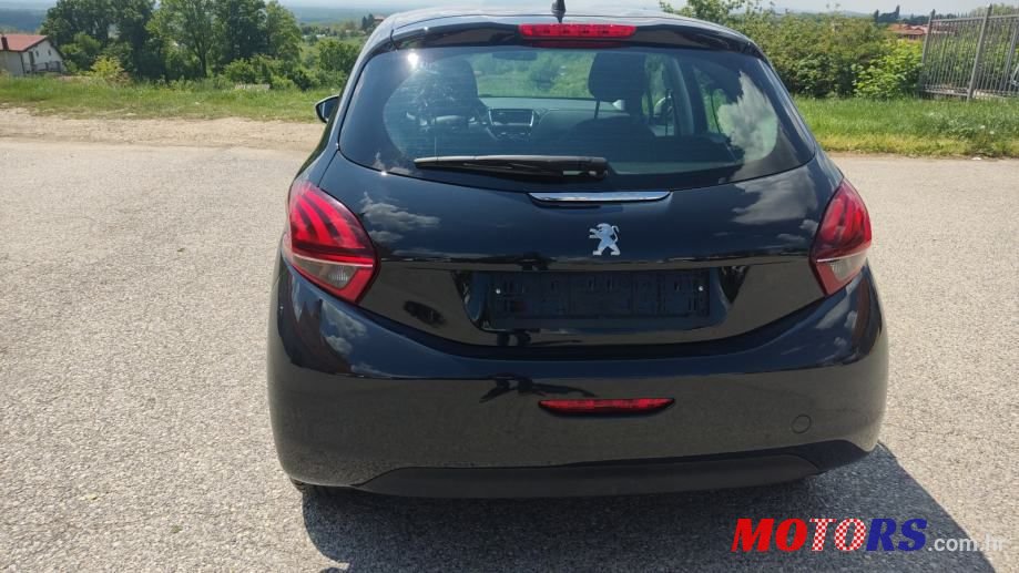 2018' Peugeot 208 1,2 photo #6