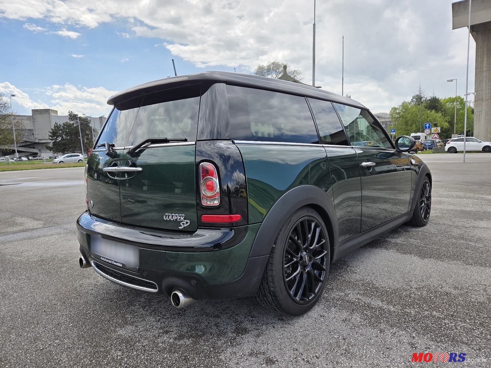 2012' MINI Clubman Cooper Sd photo #4