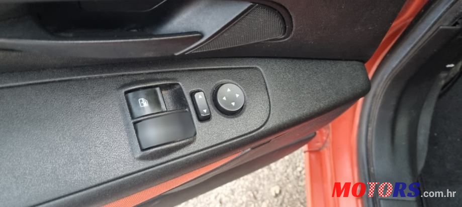 2007' Fiat Grande Punto 1.3 Jtd photo #5