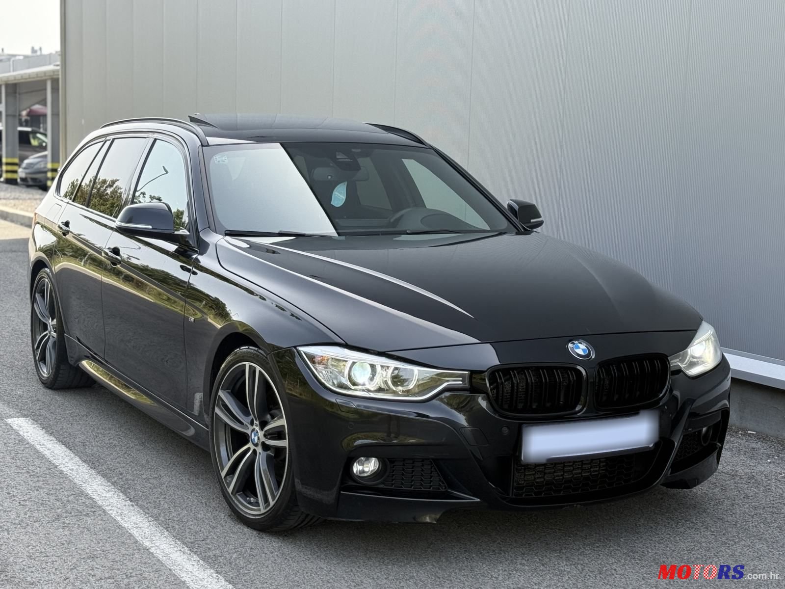 2015' BMW Serija 3 Touring 325 D M-Paket photo #2