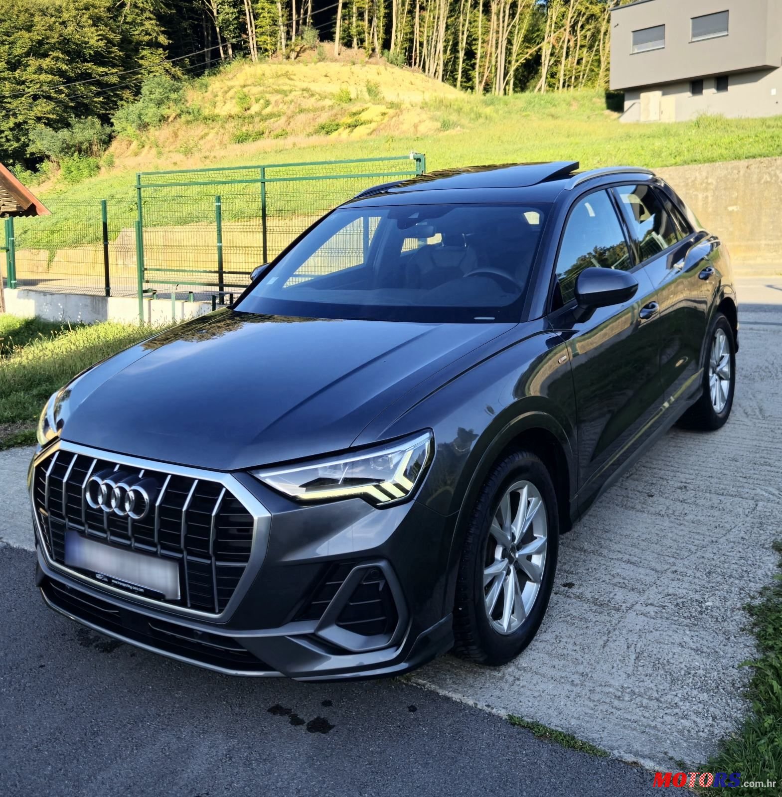 2019' Audi Q3 35 Tdi photo #1