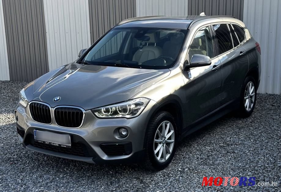 2017' BMW X1 18D photo #1