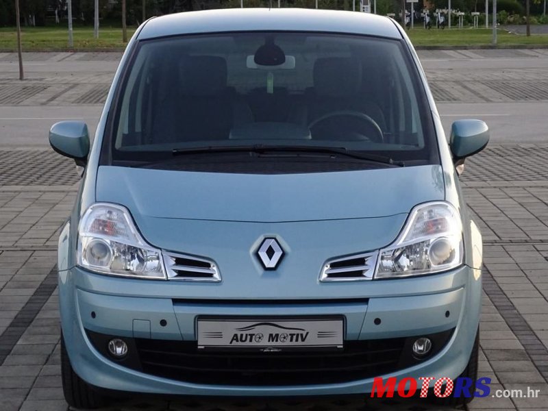 2010' Renault Modus photo #2