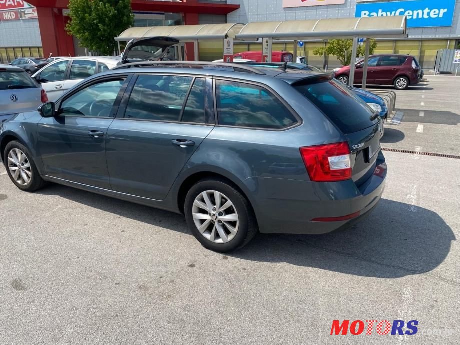 2017' Skoda Octavia Combi photo #5
