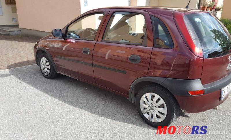 2002' Opel Corsa Club 1,2 16V photo #2