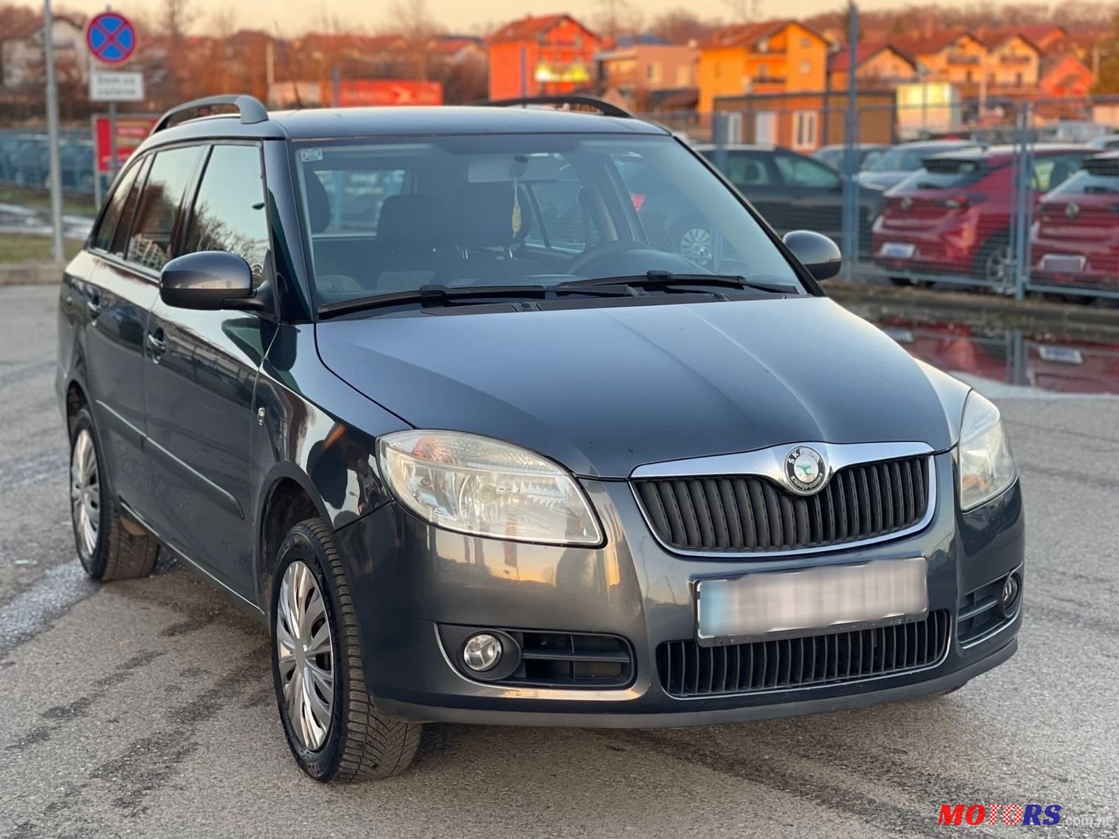 2009' Skoda Fabia Combi photo #5