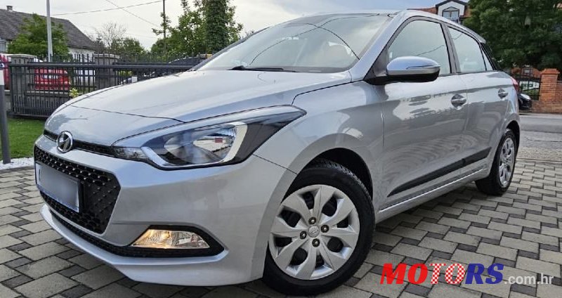 2016' Hyundai i20 1,2 5 photo #3