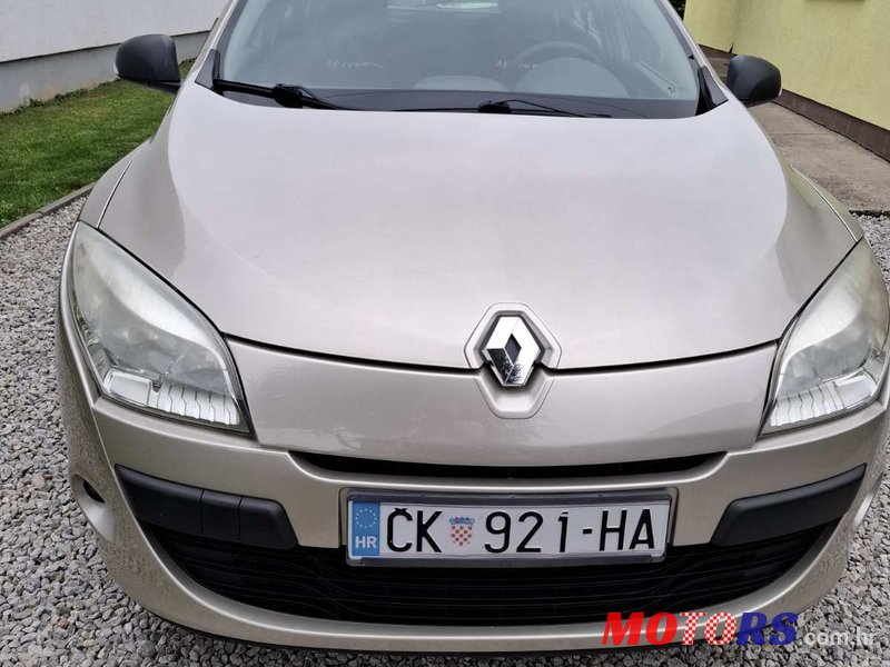 2010' Renault Megane 1,6 photo #2