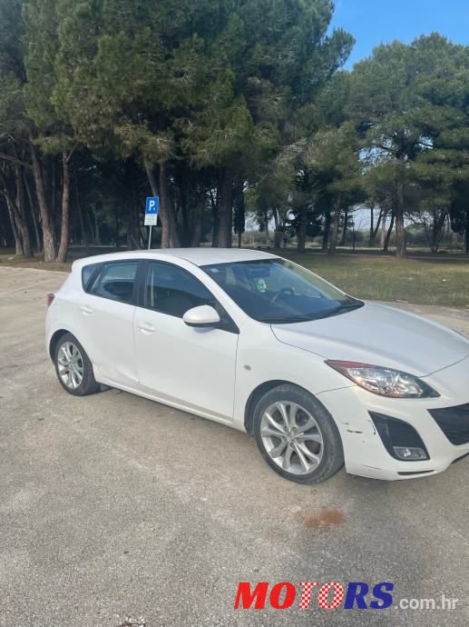 2011' Mazda 3 Sport photo #2