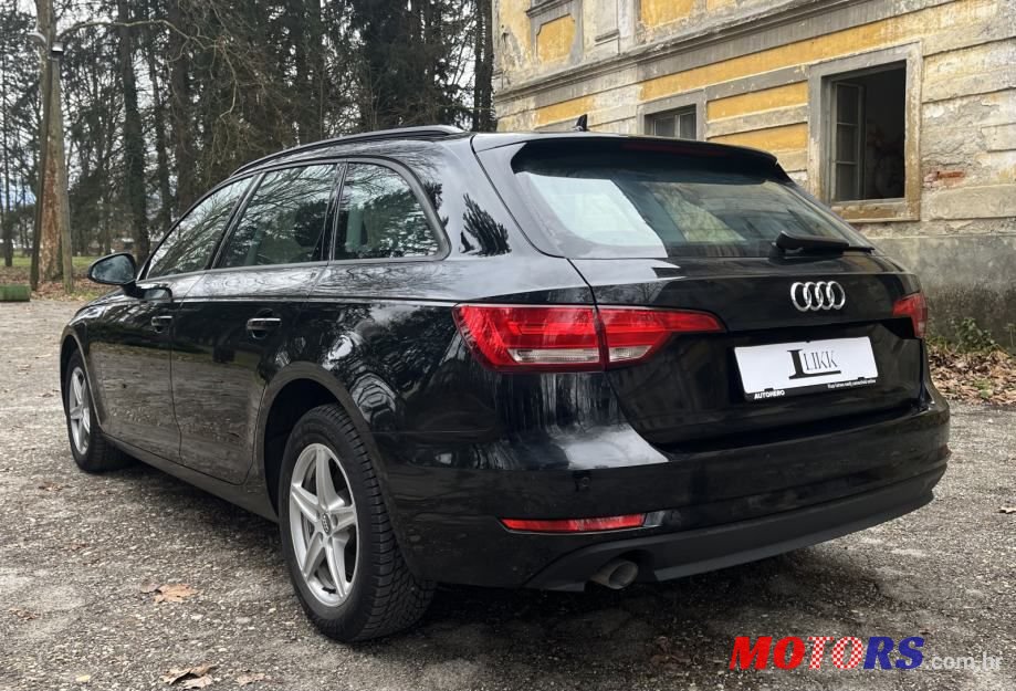 2018' Audi A4 Avant photo #5