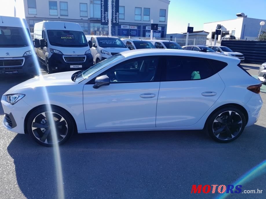 2023' Cupra Leon photo #4