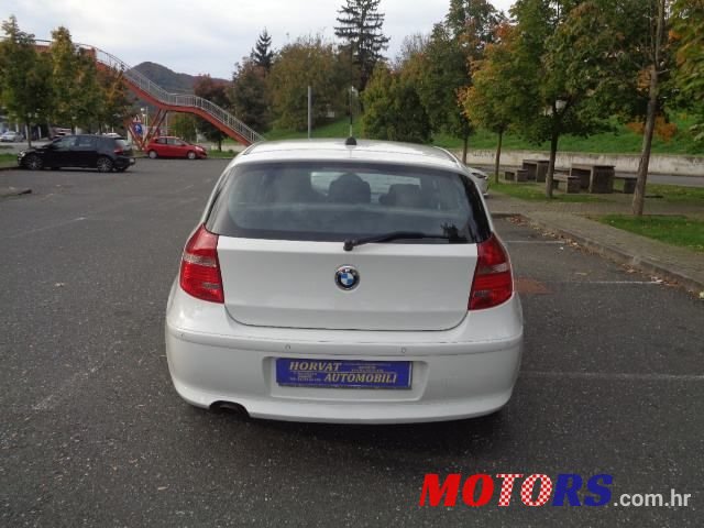 2010' BMW Serija 1 116D photo #5