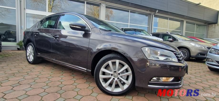 2011' Volkswagen Passat 2,0 Tdi photo #2