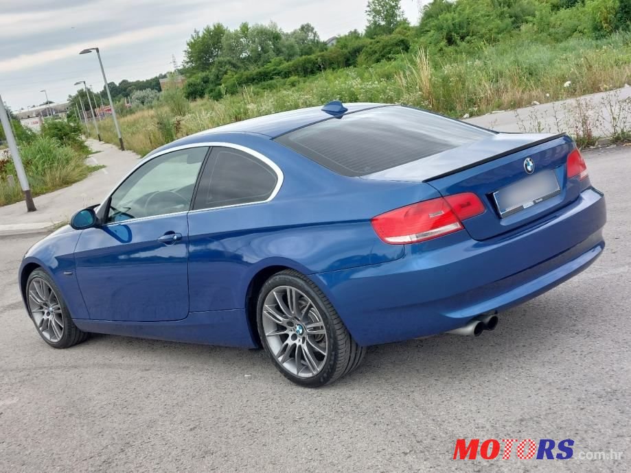 2008' BMW Serija 3 325I photo #3