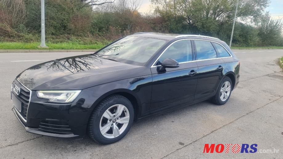 2019' Audi A4 Avant photo #1