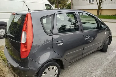 2004' Mitsubishi Colt 1,1