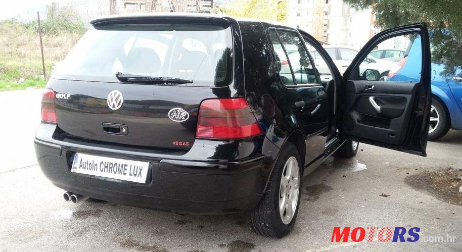 2003' Volkswagen Golf IV 1,4 photo #1