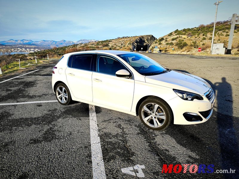 2015' Peugeot 308 1.6 Hdi 100 photo #5