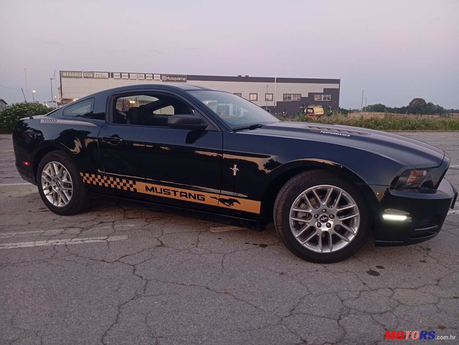 2014' Ford Mustang photo #6