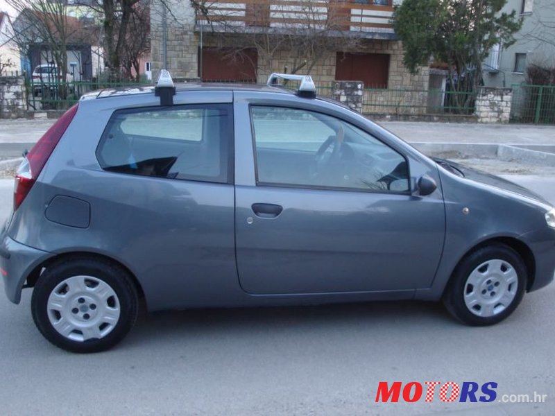 2004' Fiat Punto photo #3