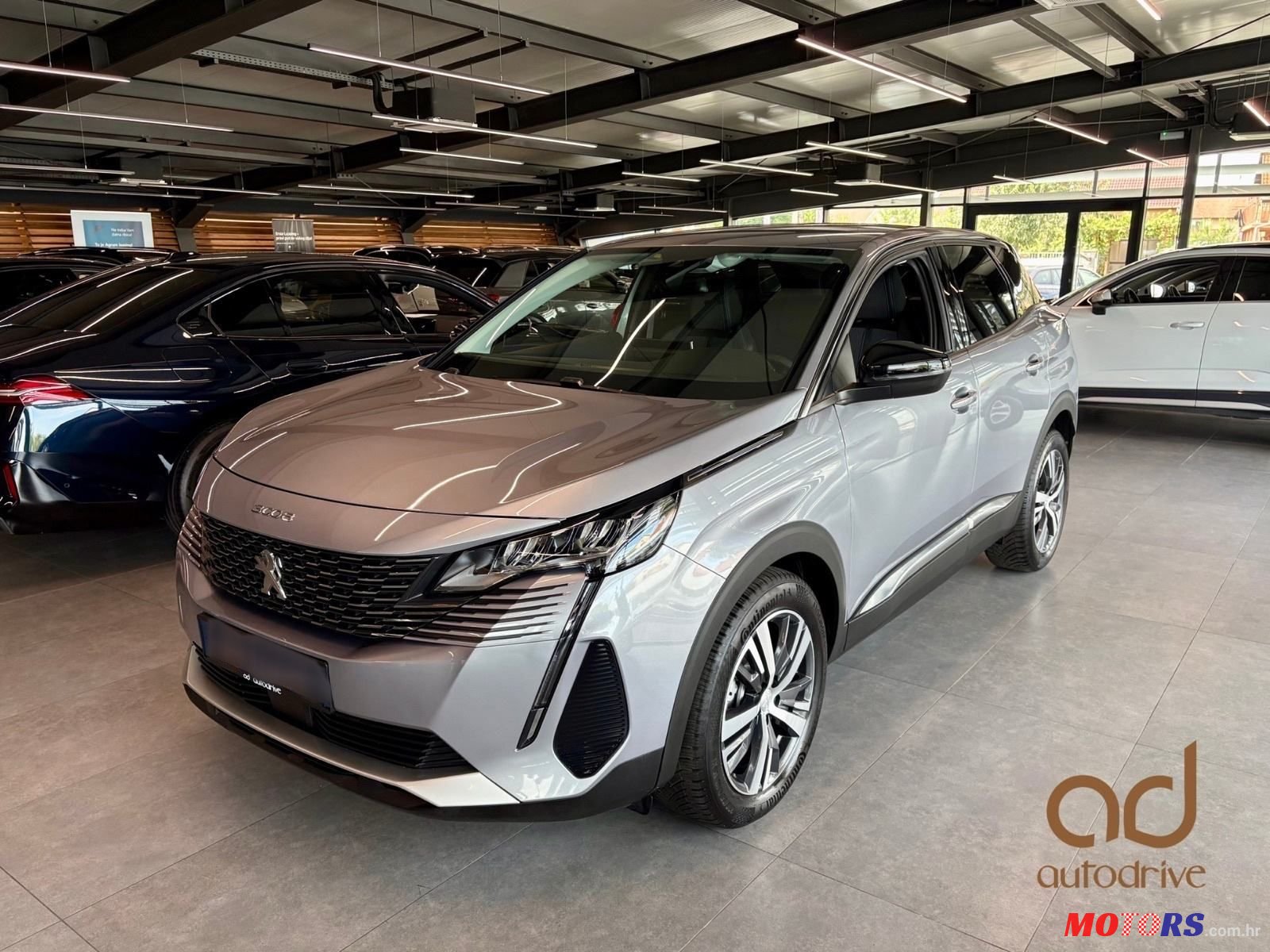 2022' Peugeot 3008 1,5 photo #1