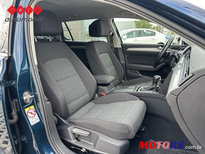 2021' Volkswagen Passat 2.0 Tdi Dsg photo #6