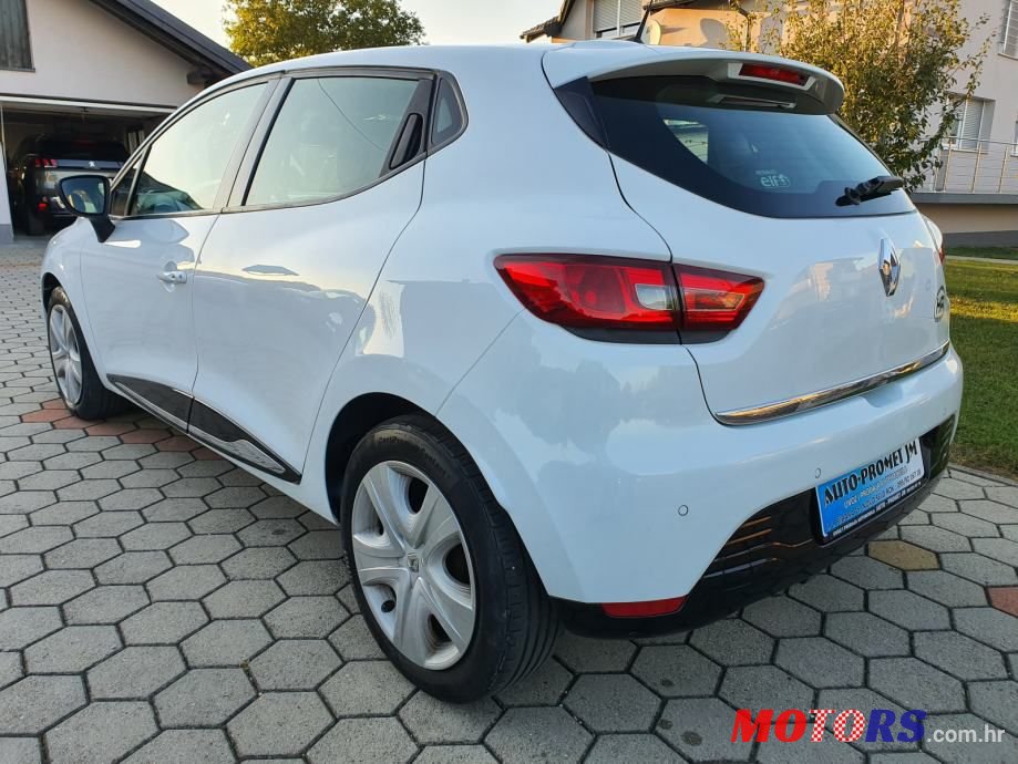 2013' Renault Clio photo #5