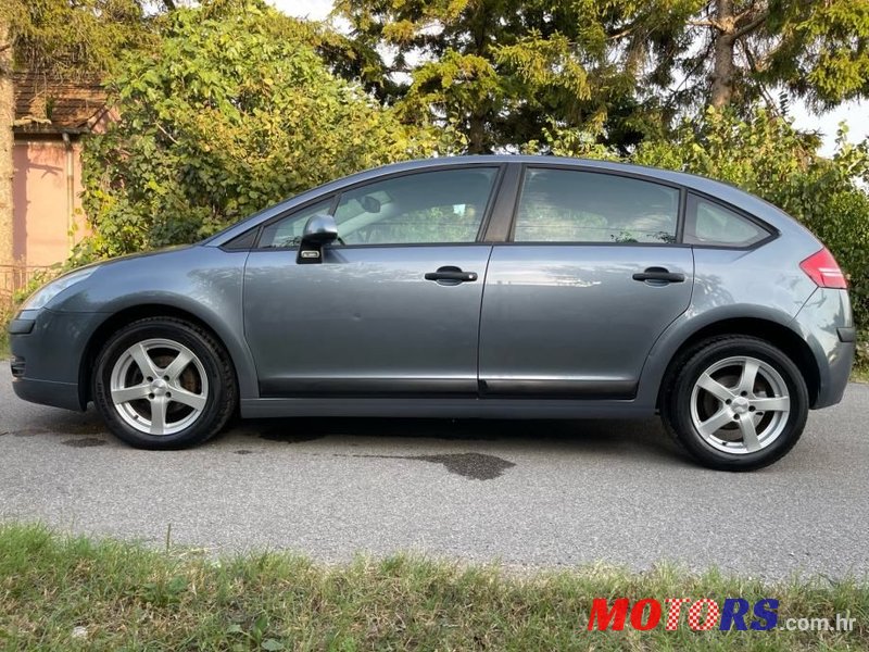 2007' Citroen C4 1,6 Hdi 16V photo #6